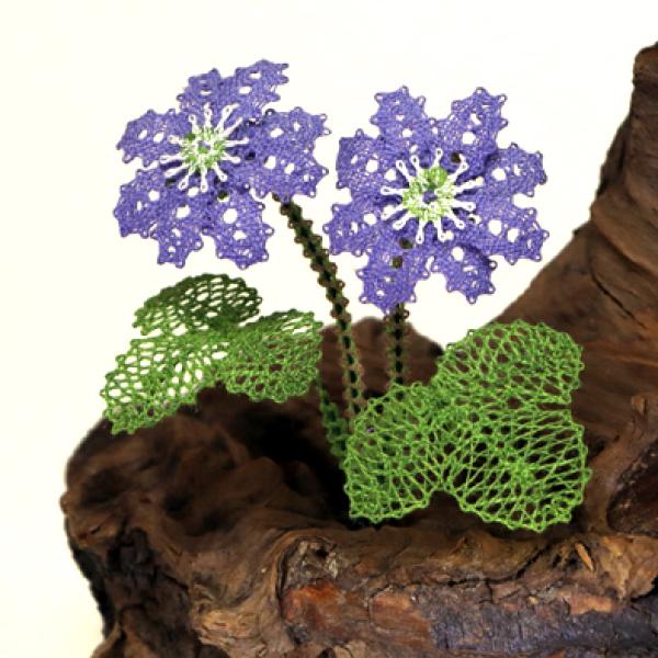 605 Klöppelbrief "Leberblümchen"   -   Blümchen in 3D-Optik